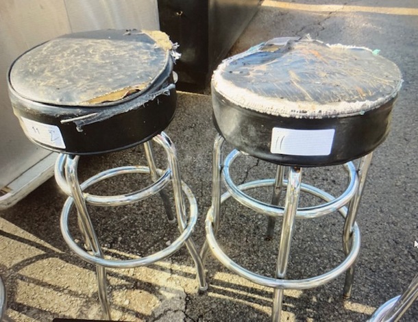 2 Ring Chrome Barstool With Black Cushioned Swivel Seat. 2XBID