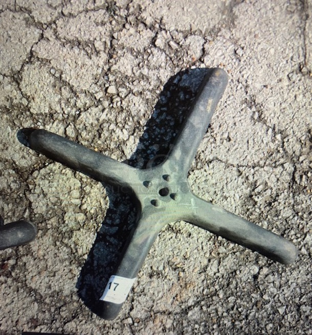 Black Metal Table Base Bottom. 6XBID - Image 1 of 1
