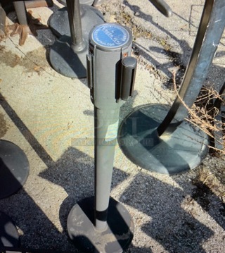 One Crowd Control Pole. 
