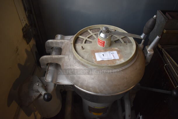 Hobart VCM25 Metal Commercial Floor Style Vertical Cutter Mixer. 208 Volts, 3 Phase. 29x24x46 - Image 3 of 10
