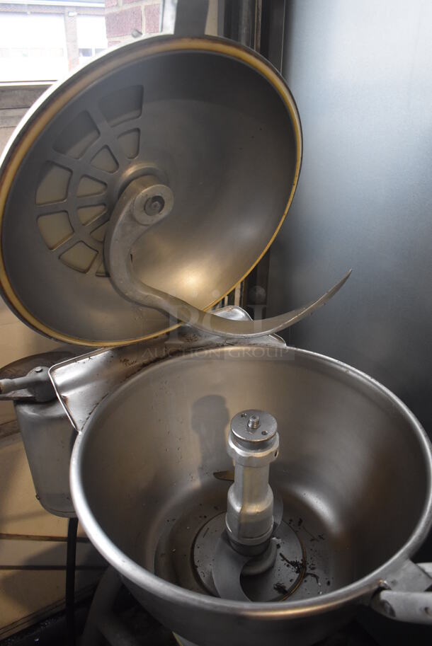 Hobart VCM25 Metal Commercial Floor Style Vertical Cutter Mixer. 208 Volts, 3 Phase. 29x24x46 - Image 9 of 10