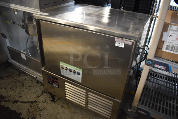 Piper Products Servolift Eastern Model RCM051S Stainless Steel Commercial Floor Style Single Door Undercounter Blast Chiller w/ Probe. 208 Volts, 1 Phase. 31x28x34 - Image 2 of 7