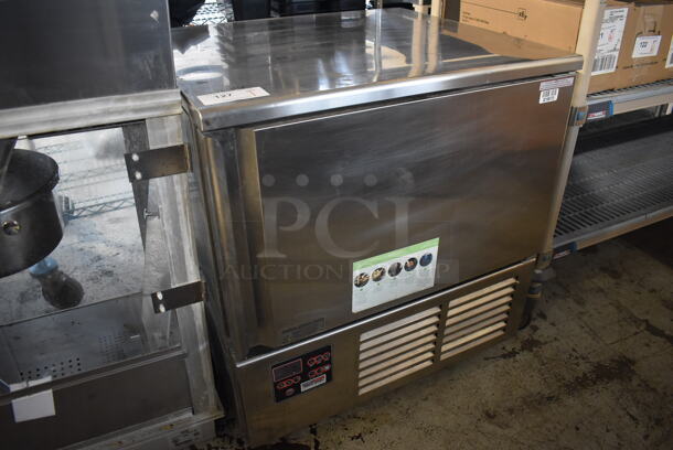 Piper Products Servolift Eastern Model RCM051S Stainless Steel Commercial Floor Style Single Door Undercounter Blast Chiller w/ Probe. 208 Volts, 1 Phase. 31x28x34 - Image 3 of 7
