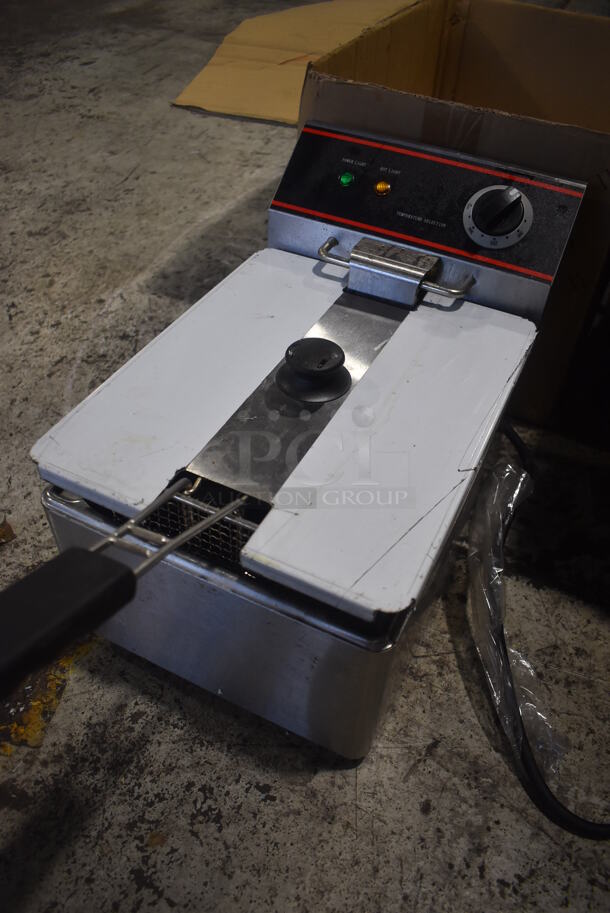 Cookline DF15-1-20 Stainless Steel Countertop Electric Powered Fryer w/ Metal Fry Basket and Lid. 120 Volts, 1 Phase. 10.5x16x13 - Image 3 of 7