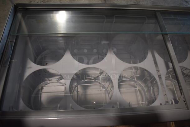 Maxx Cold MXDC-12 Metal Commercial Ice Cream Dipping Cabinet w/ Ice Cream Barrel Holders and Collars on Commercial Casters. 115 Volts, 1 Phase. 70x28x51. Tested and Working! - Image 5 of 7