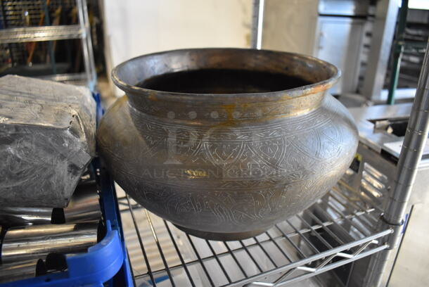 ALL ONE MONEY! Tier Lot of Various Metal Items Including Collars - Image 4 of 6