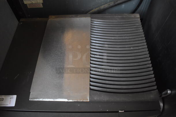 Manitowoc SD0603W Stainless Steel Commercial Ice Machine Head. 208-230 Volts, 1 Phase. 30x25x21.5 - Image 4 of 5