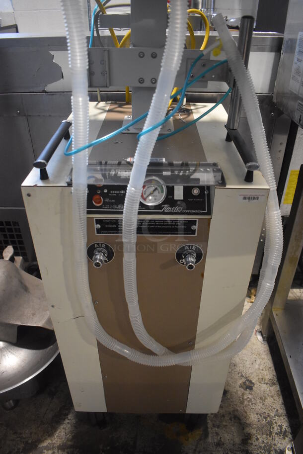 Aridyne 2000 Metal Floor Style Medical Air Compressor System Ventilator on Commercial Casters. 18x22x58 - Image 7 of 10