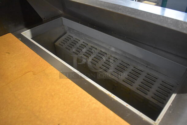Continental SW72-16 Stainless Steel Commercial Sandwich Salad Prep Table Bain Marie Mega Top on Commercial Casters. 115 Volts, 1 Phase. 72x31x43. Tested and Working! - Image 4 of 7