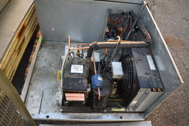 Norlake 6'x8' SELF CONTAINED Walk In Freezer Box w/ Copeland RF42C1E-CAV-101 Compressor and Norlake CPF100DC-A Condenser. 208-230 Volts, 1 Phase. Pictures of Unit Before Disassembly Are Included In The Listing - Image 10 of 10
