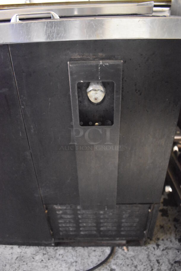 Continental CBC50 Stainless Steel Commercial Back Bar Cooler w/ 2 Sliding Lids. 50x28x34. Tested and Powers On But Temps at 53 Degrees - Image 8 of 8