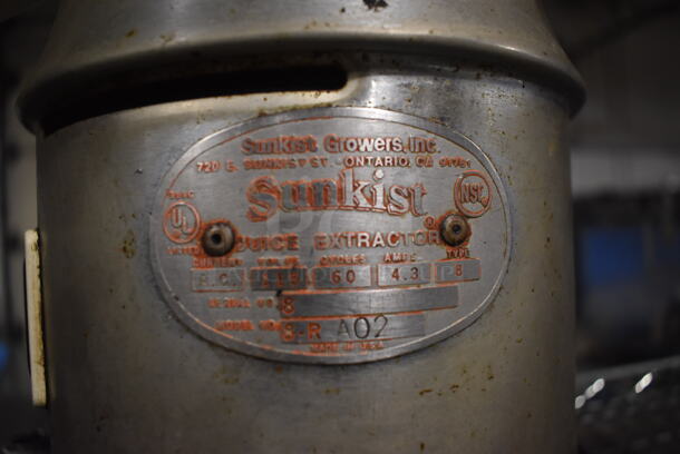 Sunkist 8-R A02 Metal Commercial Countertop Juicer. 115 Volts, 1 Phase. 8x10x17. Tested and Working! - Image 5 of 5