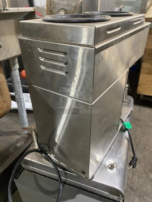 Grindmaster Commercial Countertop Coffee Maker! With 3 Coffee Pot Warmers! All Stainless Steel! - Image 4 of 10