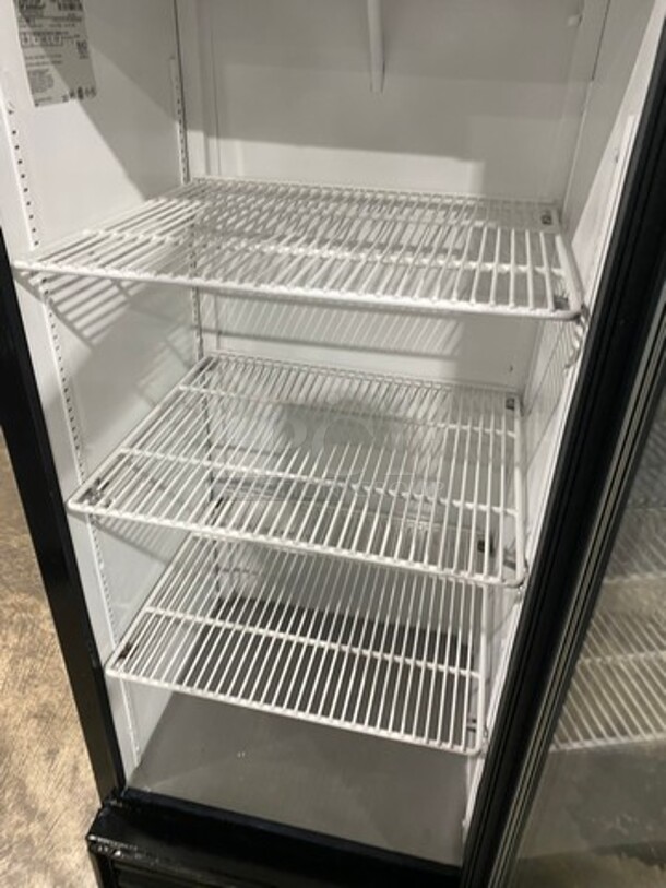 True Commercial Single Door Reach In Cooler Merchandiser! With View Through Door! Poly Coated Racks! Model: GDM12 SN: 3502503 115V 60HZ 1 Phase - Image 5 of 8