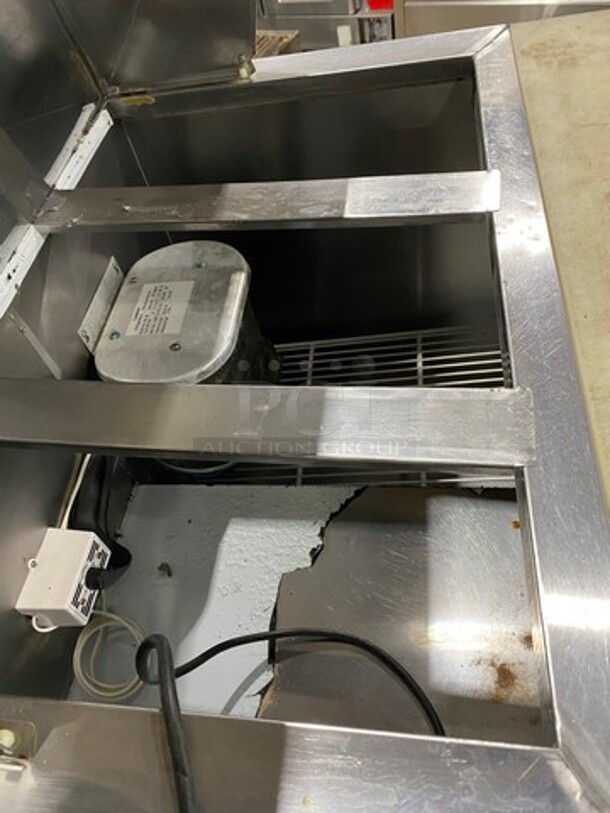 Leader Commercial Refrigerated Sandwich Prep Table! With 2 Door Underneath Storage Space! With Commercial Cutting Board! All Stainless Steel! On Casters! Model: LM36 SN: PU10M0051 115V 60HZ 1 Phase - Image 5 of 9