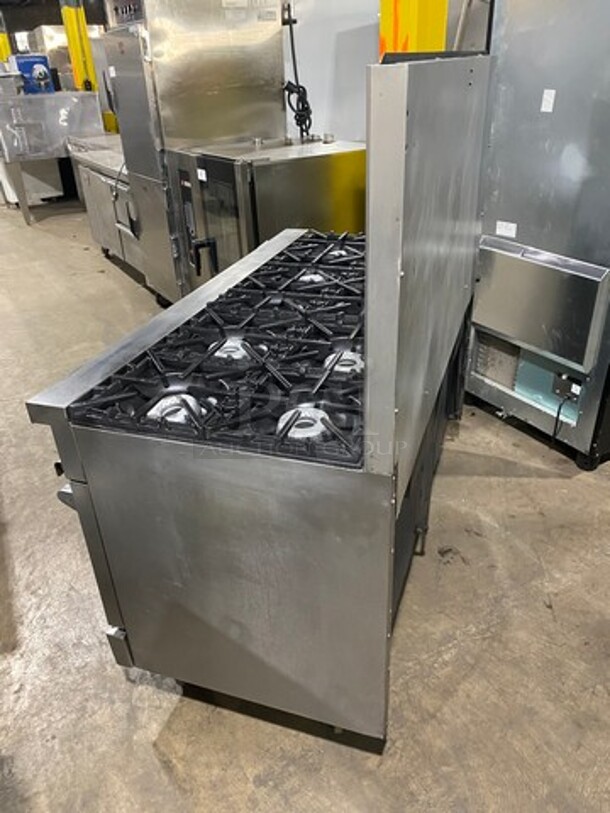 Vulcan Commerical Natural Gas Powered 10 Burner Stove! With Raised Back Splash! With 2 Oven Underneath! All Stainless Steel! On Casters! - Image 4 of 10