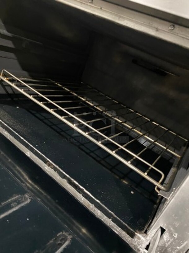 Vulcan Commerical Natural Gas Powered 10 Burner Stove! With Raised Back Splash! With 2 Oven Underneath! All Stainless Steel! On Casters! - Image 8 of 10