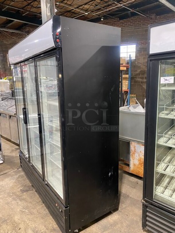 LATE MODEL! 2019 Jae Cool Commercial 3 Door Reach In Cooler Merchandiser! With View Through Doors! Poly Coated Racks! Model: GTC55 SN: 1500WA20190806011 115V! Remote Compressor/No Compressor! - Image 3 of 8