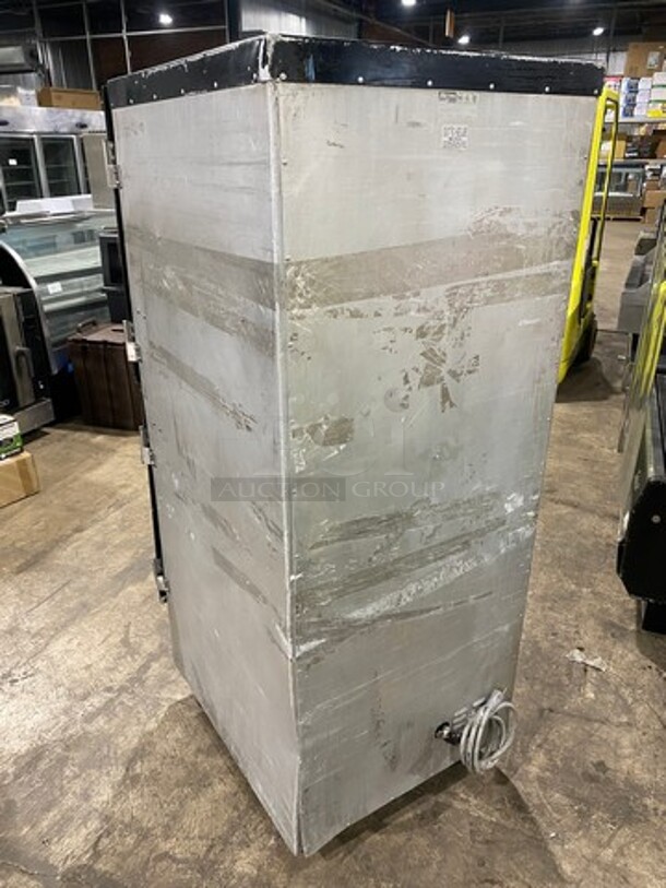 Metro Commercial Heated Holding Cabinet/ Food Warmer! All Stainless Steel! On Casters! Model: C199HM2000 120V - Image 4 of 9