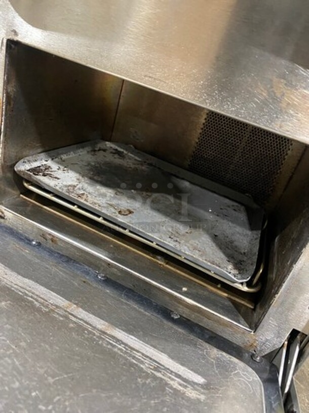 LATE MODEL! 2016 Turbo Chef Commercial Countertop Rapid Cook Oven! On Small Legs! Model: NGO SN: NGOD28738 208/240V 60HZ 1 Phase - Image 6 of 8
