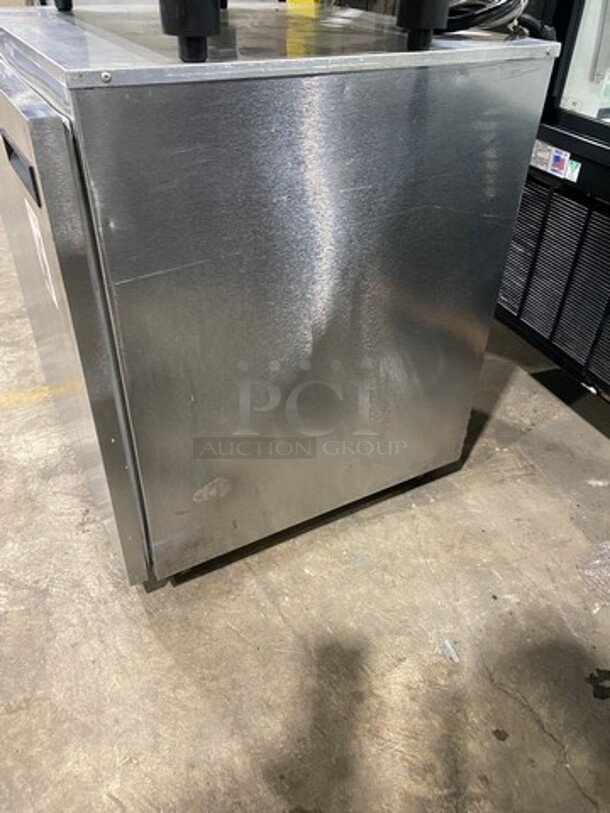 Delfield Commercial Single Door Lowboy/Worktop Cooler! With Rack! All Stainless Steel! Model: 406CADHLDD1 SN: 0808152000285 115V 60HZ 1 Phase - Image 3 of 7