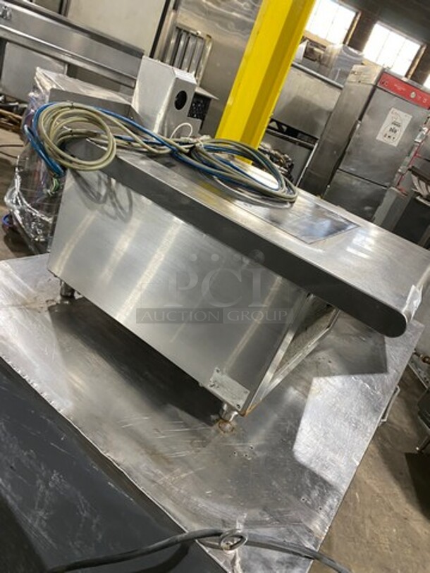 NICE! Oishii Commercial Countertop Single Burner Electromagnetic Cooking Range! All Stainless Steel! On Small Legs! Model: PHI500SV2 SN: X4053900 220V 60HZ 3 Phase - Image 4 of 8