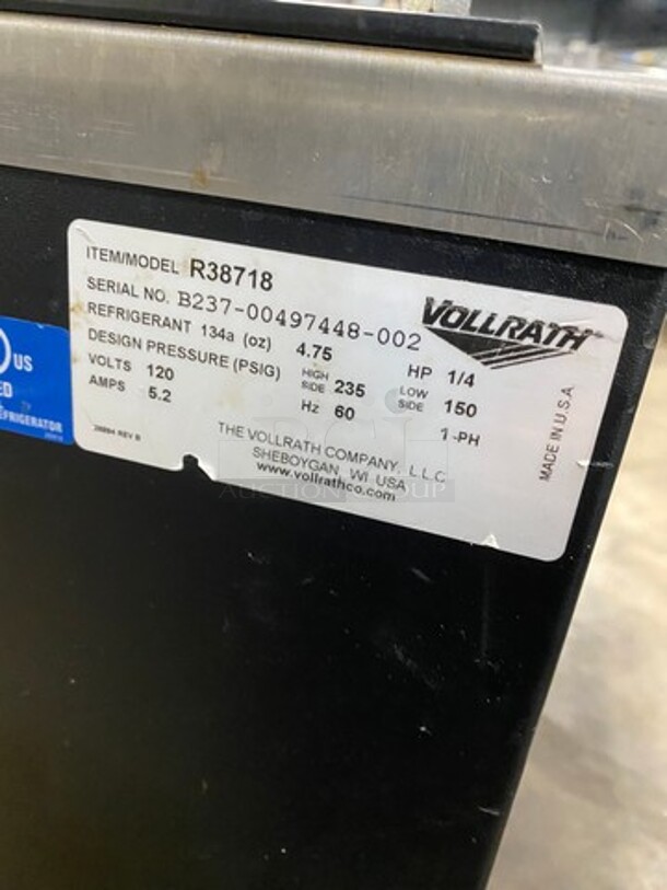 Vollrath Commercial Refrigerated Food Serving Station Counter/ Cold Pan! With Sneeze Guard! Stainless Steel Body! On Casters! Model: R38718 SN: B23700497448002 120V 60HZ 1 Phase - Image 8 of 9