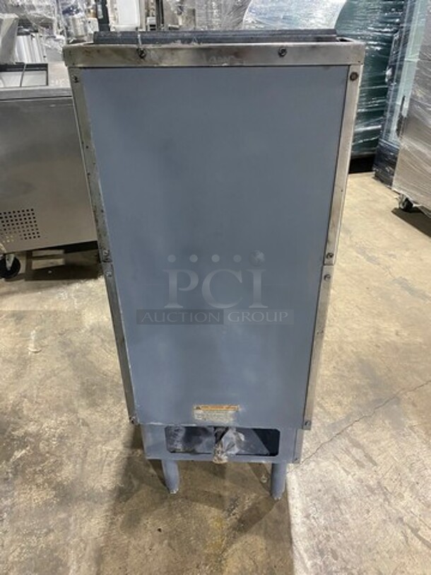 NICE! Pitco Commercial Natural Gas Powered Deep Fat Fryer! With Metal Frying Baskets! All Stainless Steel! On Legs! - Image 3 of 9