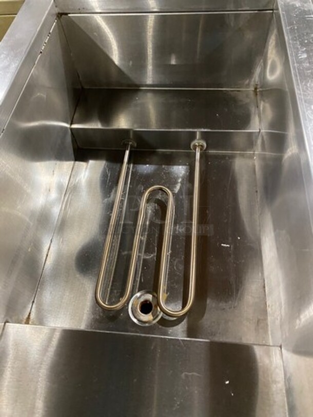 AMAZING! SCRATCH-N-DENT! Commercial Electric Powered 3 Well Steam Table! With Lowering Prep Line! With Storage Space Underneath! All Stainless Steel! On Legs! (Measurements Are With Prep Line Raised) - Image 7 of 11