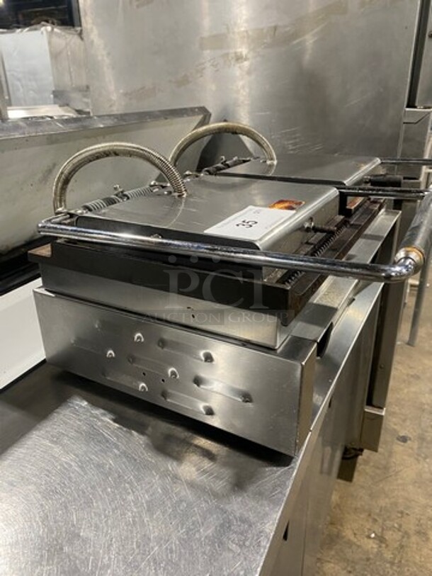 Sodir Commercial Electric Powered Countertop Dual Panini Press! With Ribbed Press! All Stainless Steel! - Image 2 of 8