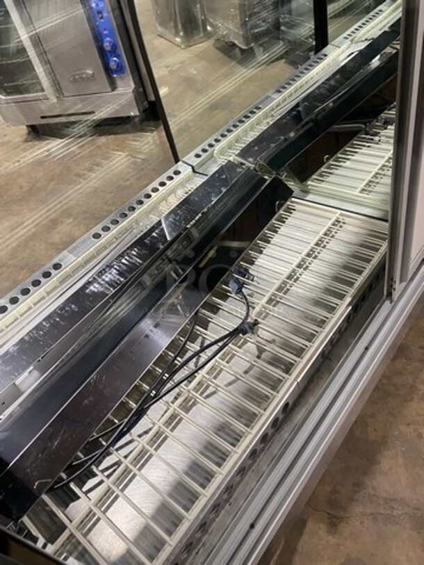 Marc Commercial Combination Dry/Refrigerated Display Case Merchandiser! With Curved Front Glass! With Sliding Rear Access Doors! Model: SPL77 120V - Image 6 of 8