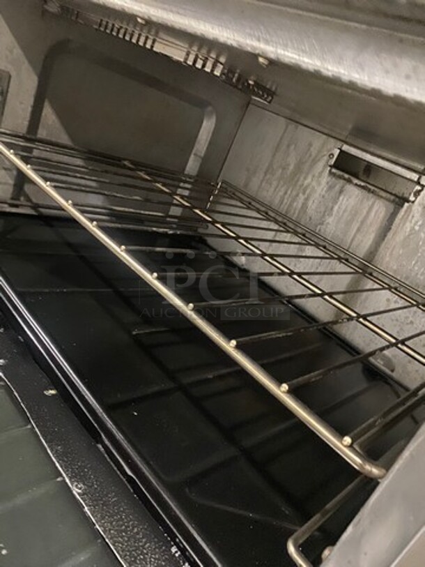 Sunfire Commercial Natural Gas Powered 6 Burner Stove! With Raised Back Splash And Salamander Shelf! With Oven Underneath! All Stainless Steel! On Casters! - Image 8 of 10