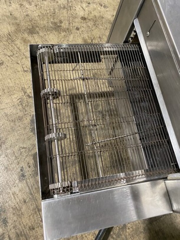 WOW! Mighty Chef Commercial Countertop Conveyor Oven! All Stainless Steel! On Small Legs! - Image 5 of 8