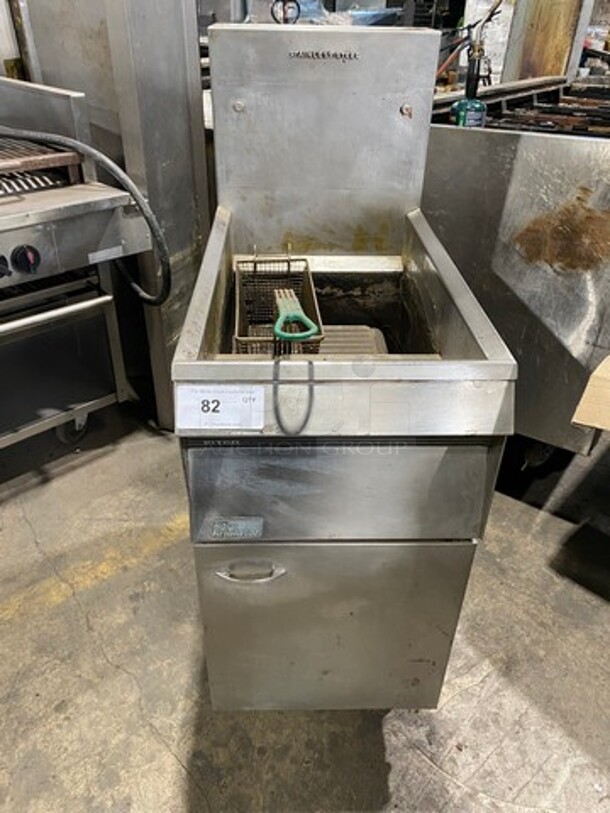 Pitco Commercial Natural Gas Powered Deep Fat Fryer! With Single Metal Frying Basket! All Stainless Steel! On Legs!
