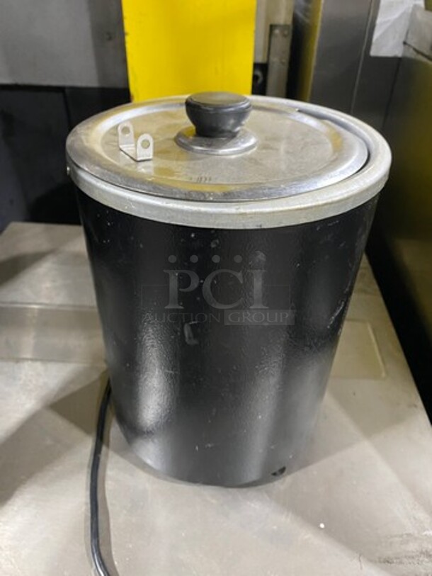 Avantco Commercial Countertop 6 QT Warmer! Model: 177W300BK SN: 0700073615 110V - Image 2 of 6