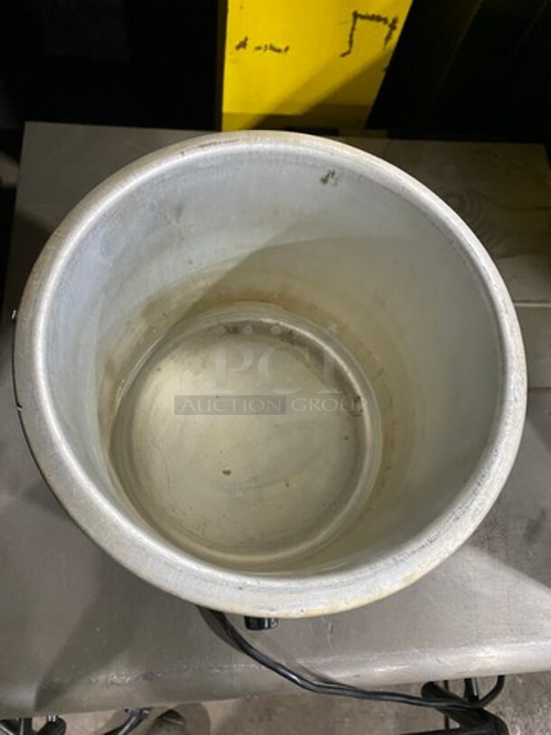 Avantco Commercial Countertop 6 QT Warmer! Model: 177W300BK SN: 0700073615 110V - Image 3 of 6