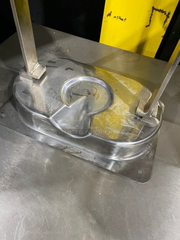 Metal Commercial Countertop Manual Press! - Image 3 of 6