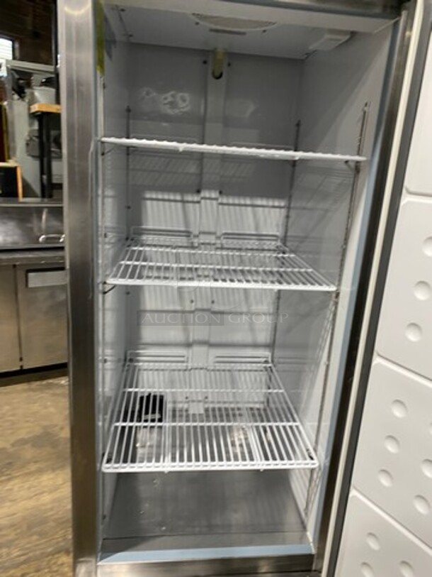 Entree Commercial Single Door Reach In Freezer! With Poly Coated Racks! All Stainless Steel! On Casters! Model: CF1 SN: 1711ENTH93113 115V 60HZ 1 Phase - Image 5 of 8