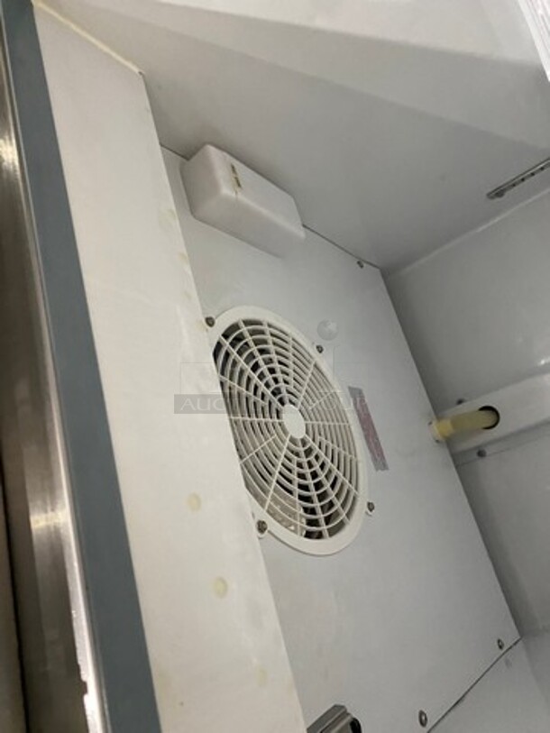 Entree Commercial Single Door Reach In Freezer! With Poly Coated Racks! All Stainless Steel! On Casters! Model: CF1 SN: 1711ENTH93113 115V 60HZ 1 Phase - Image 6 of 8