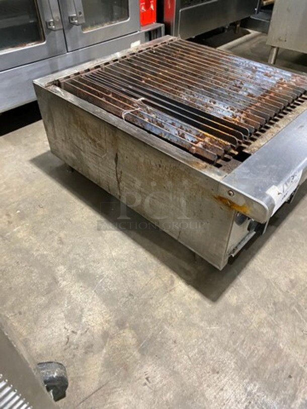 Radiance Commercial Countertop Gas Powered Char Broiler Grill! All Stainless Steel! On Legs! - Image 2 of 7