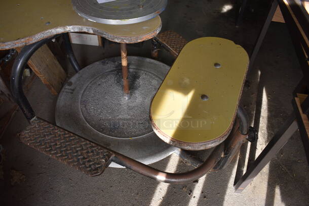 Metal and Wooden Potters Wheel Station. 38x44x31. (HS: Garage 4) - Image 2 of 5