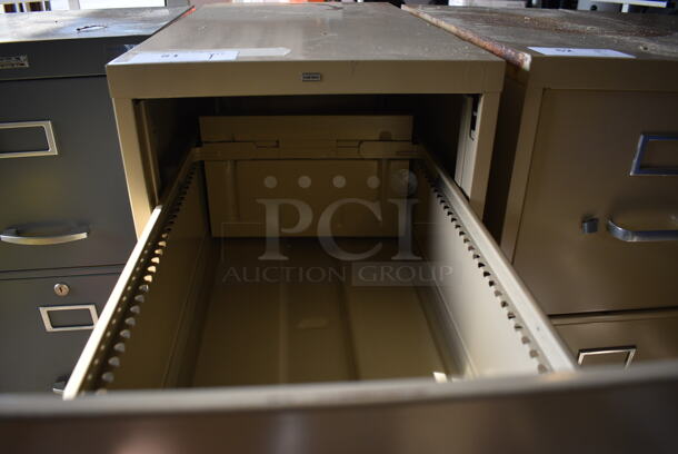 Hon Tan Metal 4 Drawer Filing Cabinet. 15x27x53. (HS: Garage 5) - Image 7 of 7