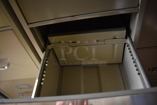 Hon Tan Metal 4 Drawer Filing Cabinet. 15x27x53. (HS: Garage 5) - Image 6 of 7