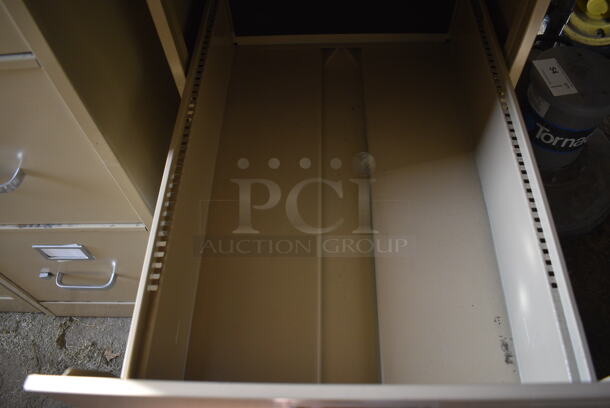 Statesman Tan Metal 4 Drawer Filing Cabinet. 18x26x53. (HS: Garage 5) - Image 5 of 8