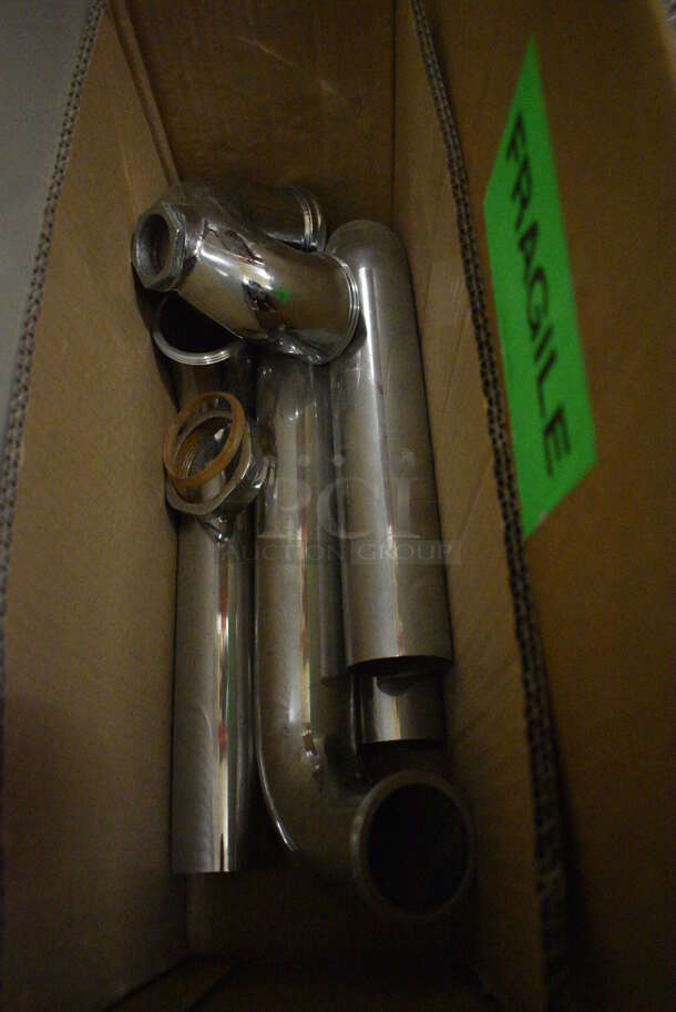 ALL ONE MONEY! Lot of 2 Boxes of Various Plumbing Items Including Pipes. (HS: Backroom) - Image 3 of 9