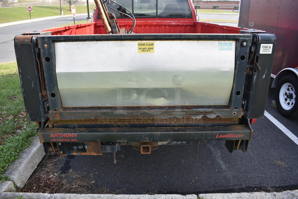 Dodge Ram 2500 V8 Magnum 2 Door Pick Up Truck w/ Lift Gate, Meyer Snow Plow and Meyer Snow Plow Mount. VIN 3B7KF26Z0XM589891. Odometer Reads 72,985. Inspection Is Not Up To Date. Vehicle Has Not Been Used for About Two Years; Has an Undiagnosed Short That Drained Power From the Battery. Unit Will Need To Be Towed Away. Title In Hand. See Lot 2 For Additional Pictures! - Image 8 of 12