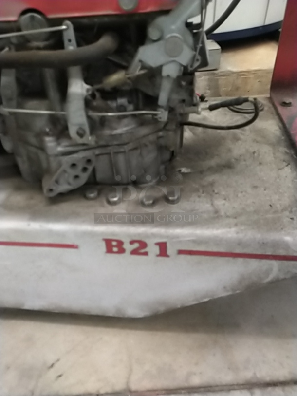 Honda PowerBuff B21 Metal Commercial Propane Gas Powered Burnisher. (High School Back Room) - Image 7 of 7