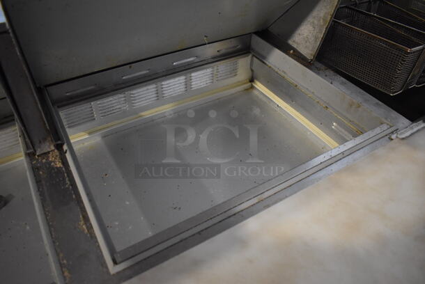 Beverage Air SP60-24M Stainless Steel Commercial Sandwich Salad Prep Table Bain Marie Mega Top on Commercial Casters. 115 Volts, 1 Phase. 60x37x47. Tested and Powers On But Does Not Get Cold - Image 4 of 8