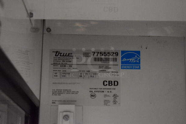 2013 True GEM-26 ENERGY STAR Metal Commercial Single Door Reach In Cooler Merchandiser w/ Poly Coated Racks. 115 Volts, 1 Phase. 30x30x79. Tested and Working! - Image 5 of 5