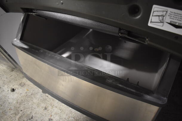 Ice O Matic GC75GA2 Metal Commercial Ice Head on Commercial Ice Bin. 208-230 Volts, 1 Phase. 31x30x54 - Image 5 of 7